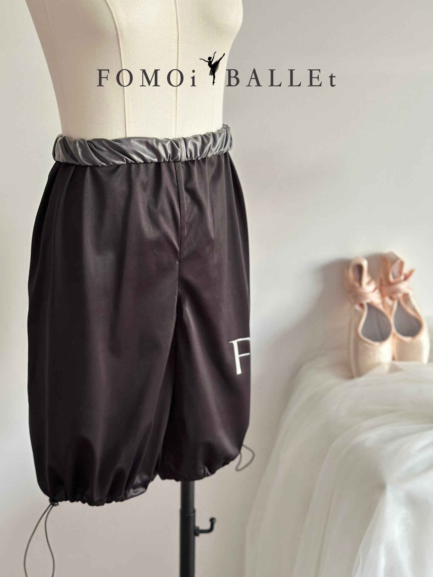 2024f/w成人 Dance Pants | Drawstring Waist & Ankles Elastic Fiber Warm-up Pants