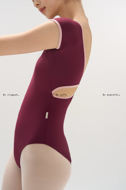 Ballet Leotard | Wrap-Structured Back, Contrast Binding & Raglan Short Sleeves